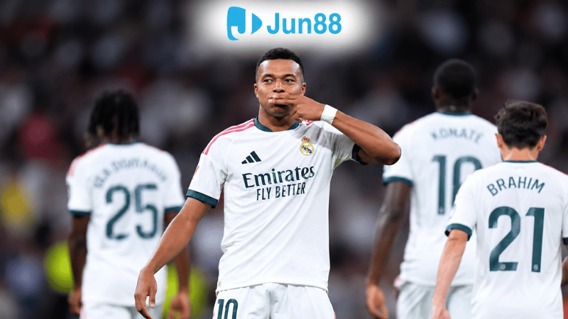 Mbappe lập cú đúp trong chiến thắng của Real